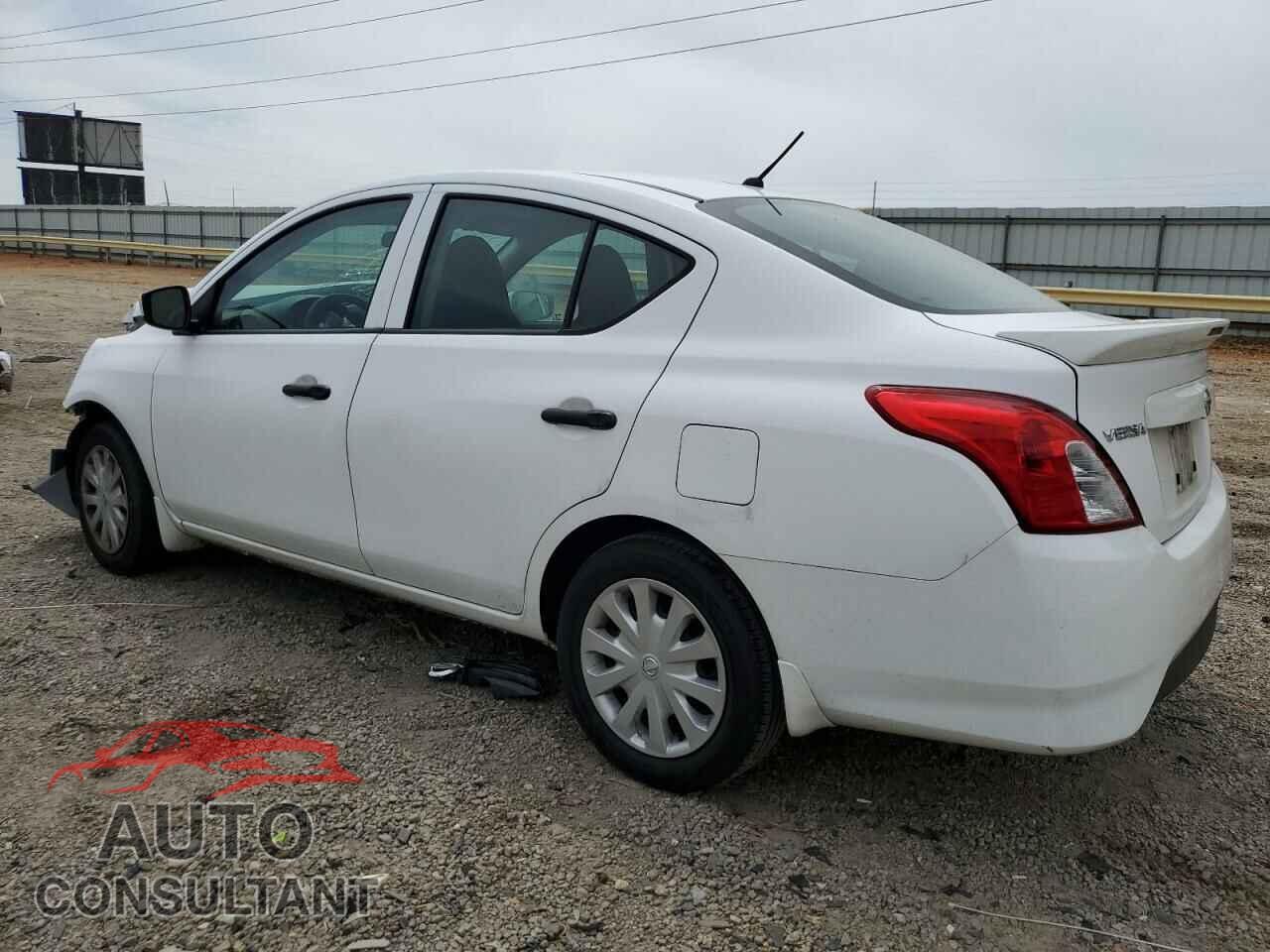 NISSAN VERSA 2017 - 3N1CN7AP4HL851528