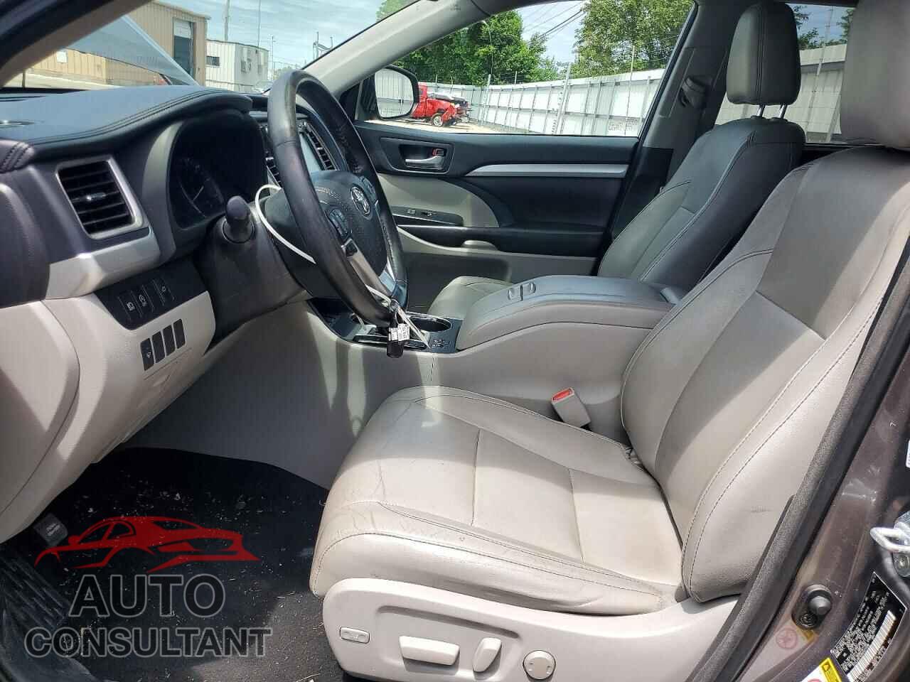 TOYOTA HIGHLANDER 2017 - 5TDJZRFH3HS401398