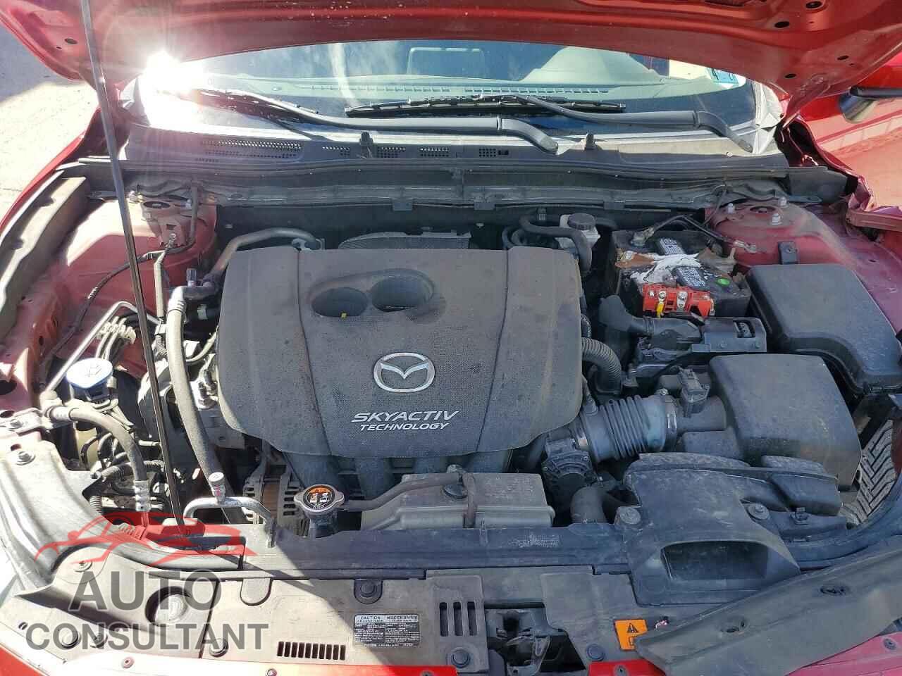 MAZDA 3 2018 - 3MZBN1K71JM209043