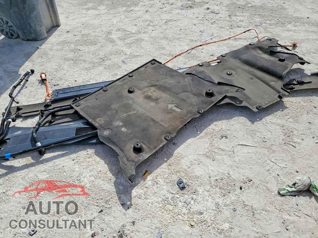 TESLA MODEL 3 2021 - 5YJ3E1EA1MF920538