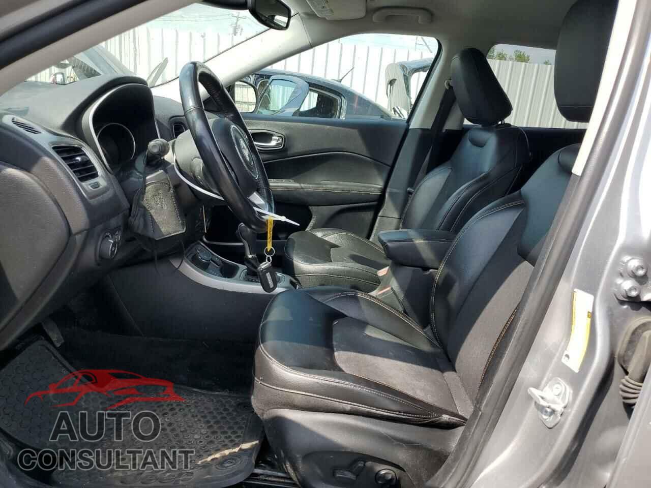 JEEP COMPASS 2018 - 3C4NJDBB2JT153122