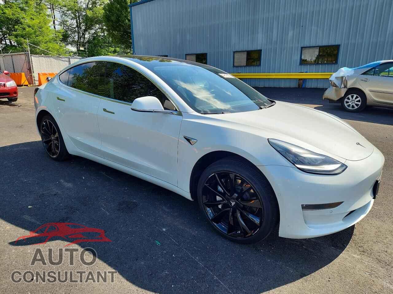 TESLA MODEL 3 2018 - 5YJ3E1EA3JF035821