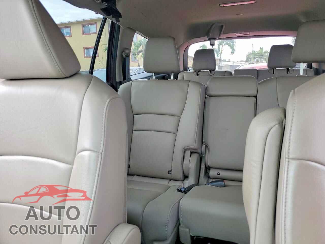 HONDA PILOT 2018 - 5FNYF5H93JB014365