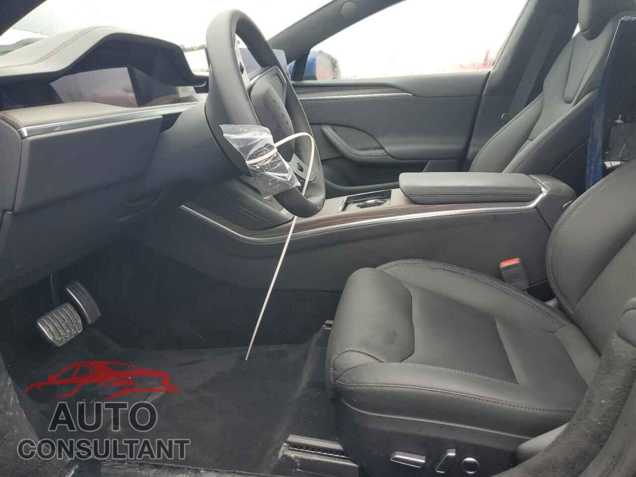 TESLA MODEL S 2024 - 5YJSA1E5XRF542754
