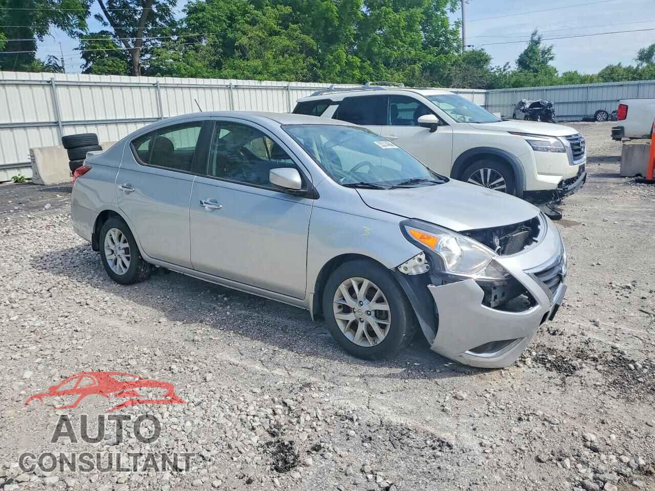 NISSAN VERSA 2017 - 3N1CN7AP4HL905622