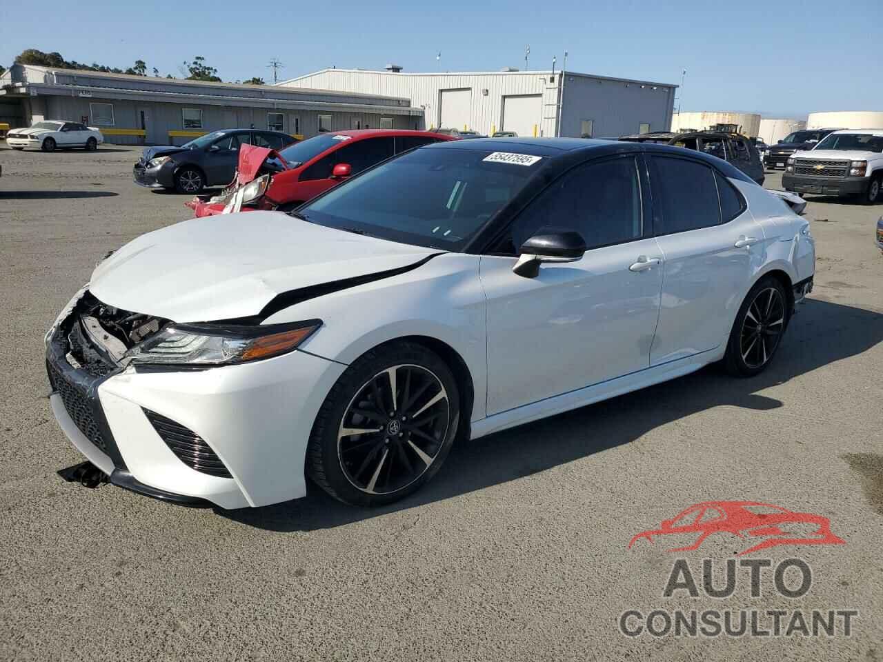 TOYOTA CAMRY 2019 - 4T1B61HK8KU258096