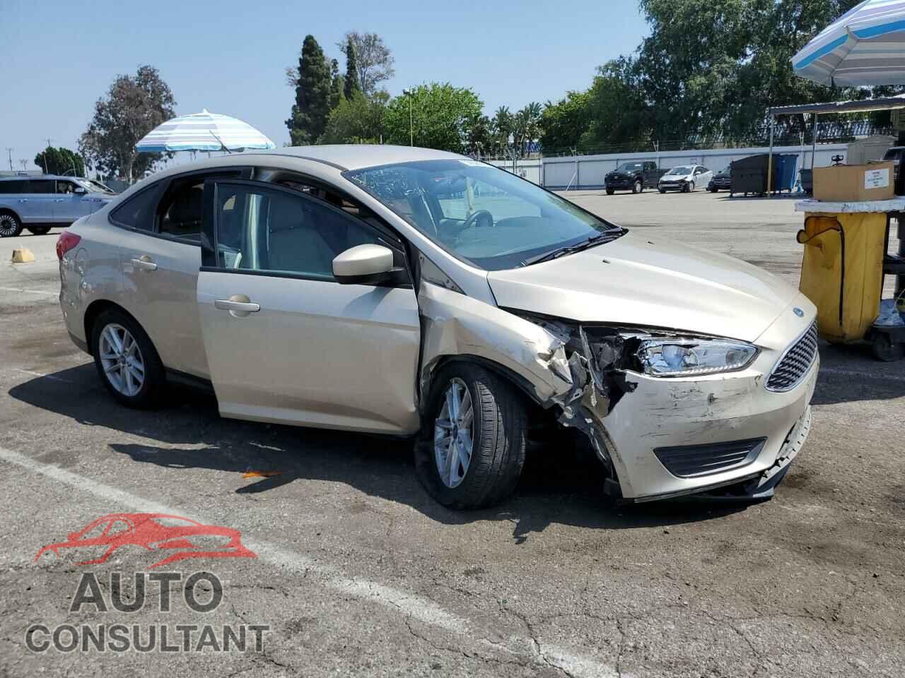 FORD FOCUS 2018 - 1FADP3F23JL303948