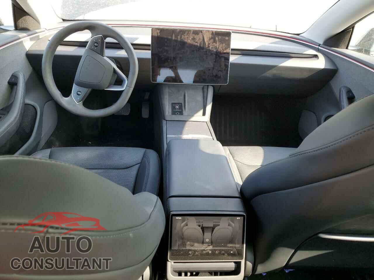 TESLA MODEL 3 2025 - 5YJ3E1EA1SF904045