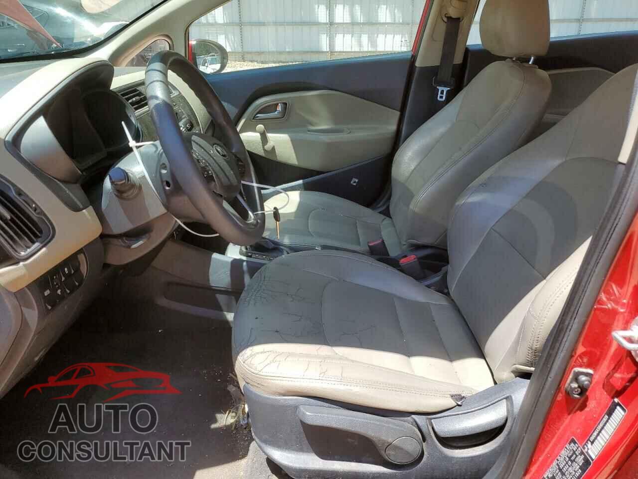 KIA RIO 2017 - KNADM4A3XH6011826