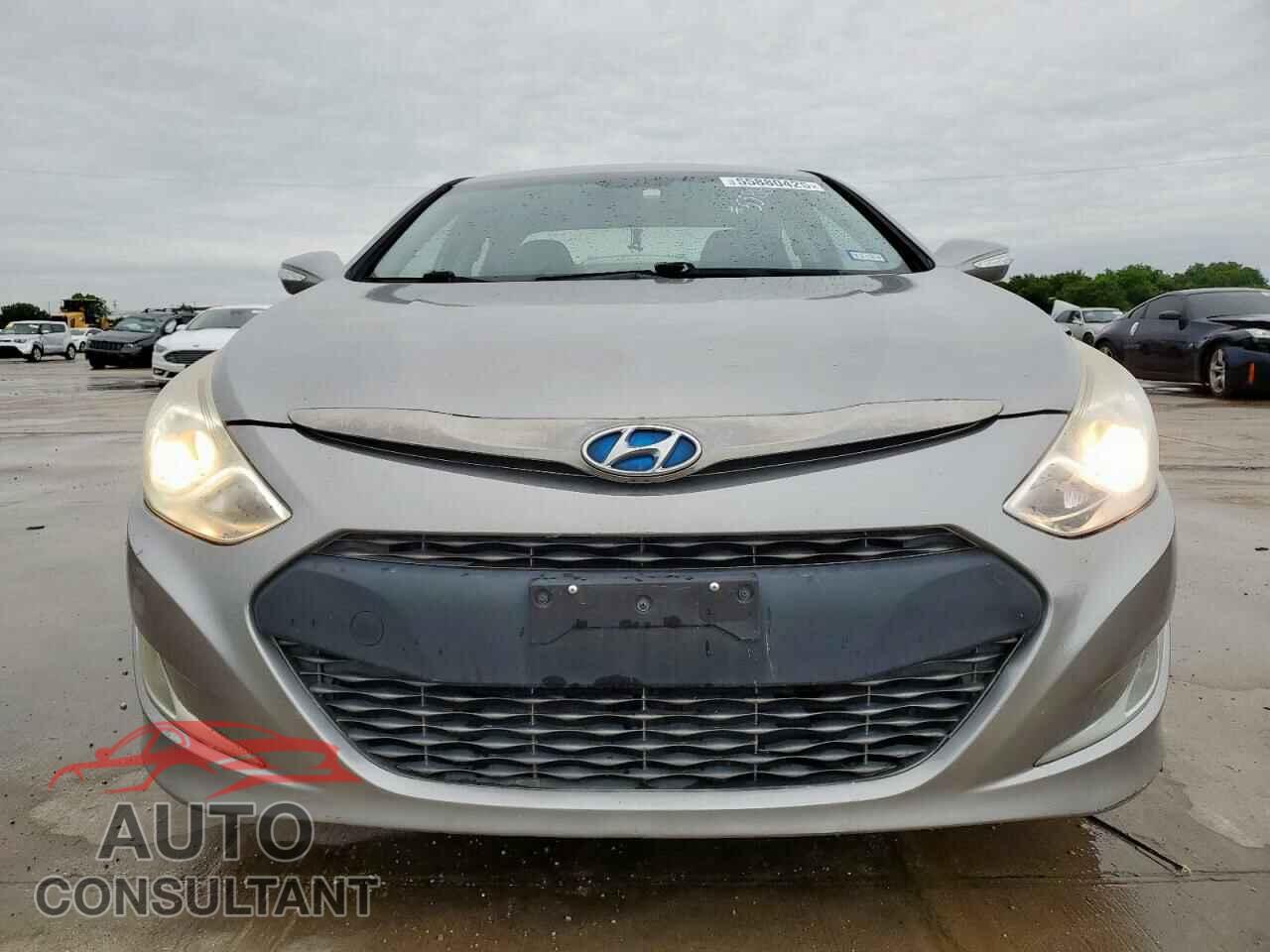 HYUNDAI SONATA 2014 - KMHEC4A42EA108929