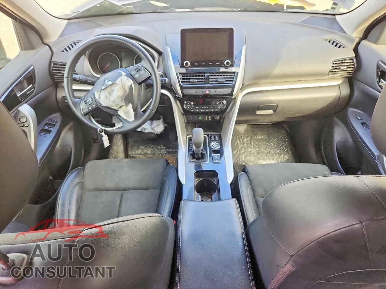 MITSUBISHI ECLIPSE 2023 - JA4ATWAA1PZ000353