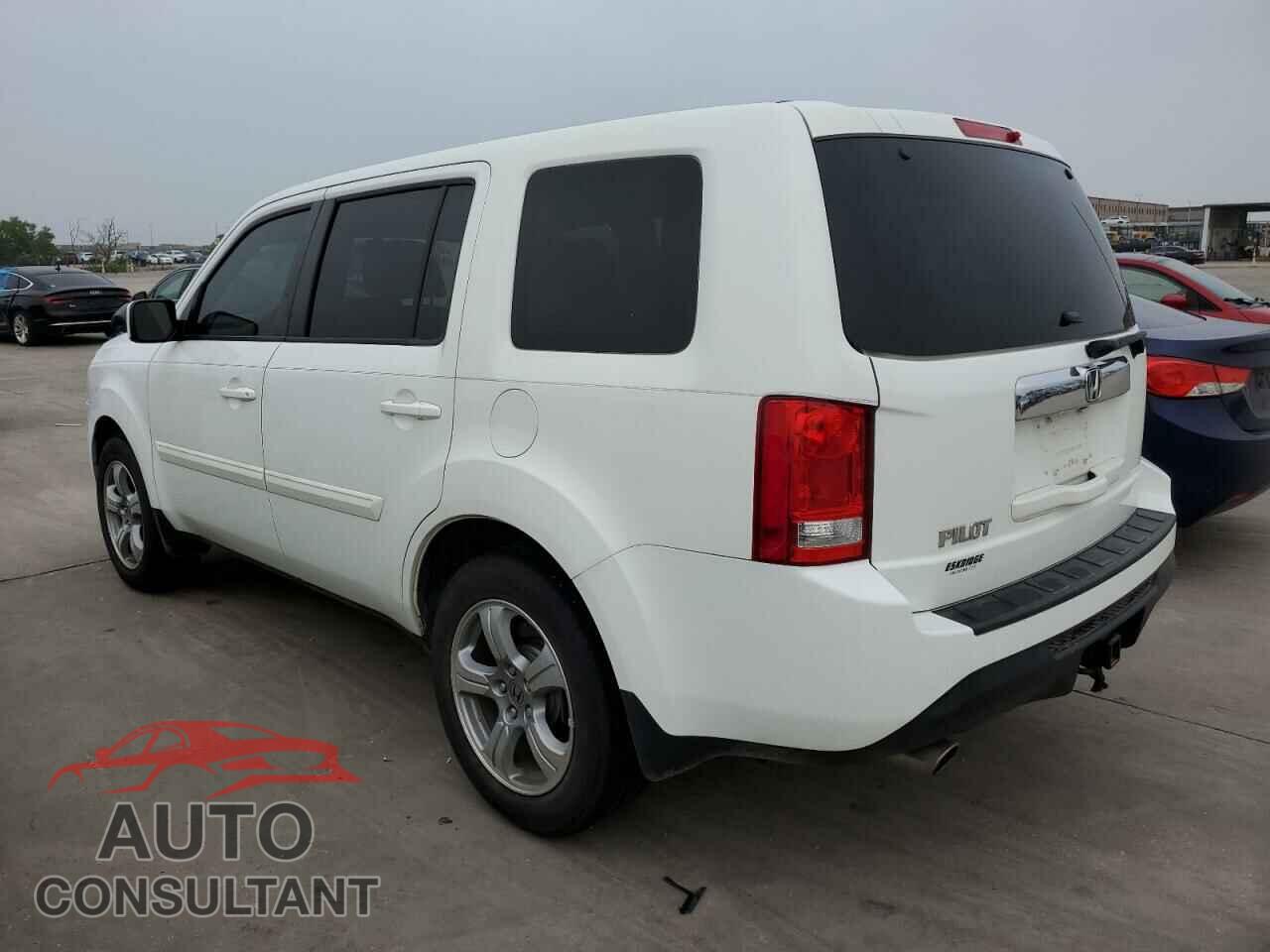 HONDA PILOT 2015 - 5FNYF3H43FB032073