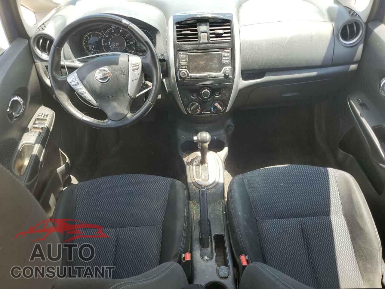 NISSAN VERSA 2017 - 3N1CE2CP2HL365901