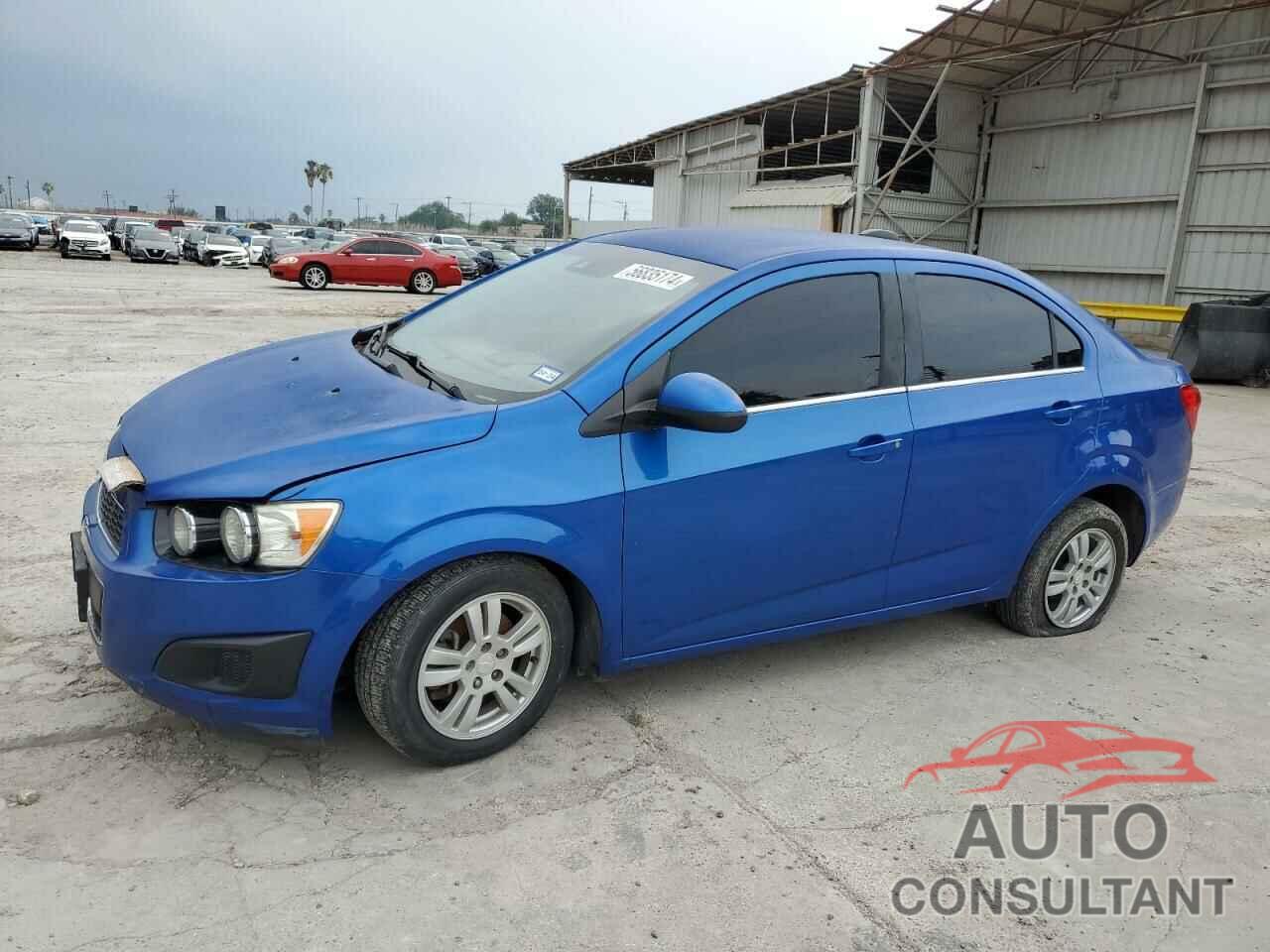 CHEVROLET SONIC 2016 - 1G1JC5SH9G4125845