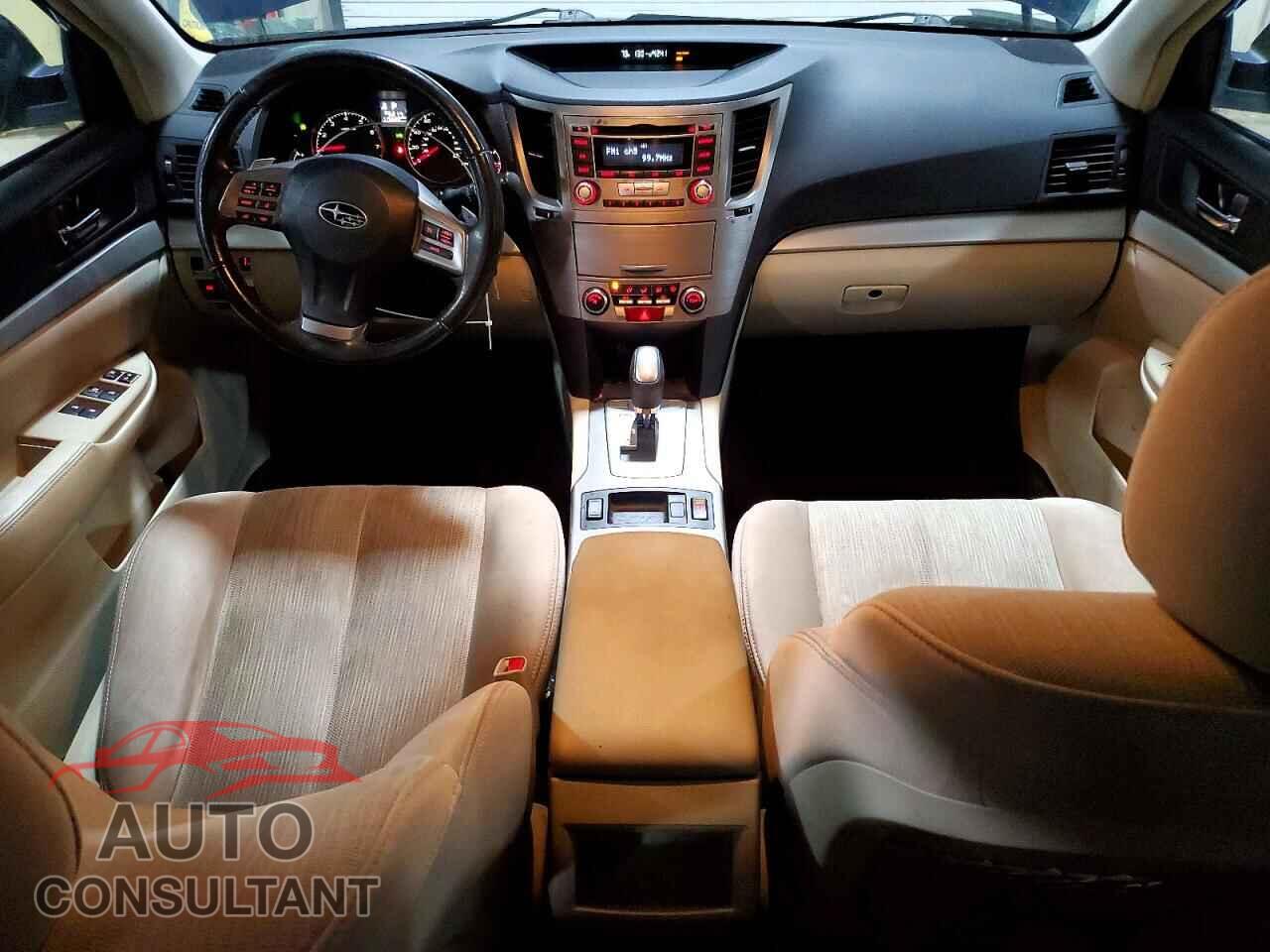 SUBARU OUTBACK 2013 - 4S4BRBCC2D3282884