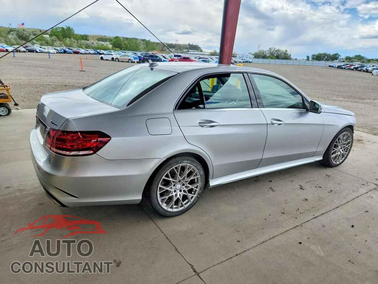 MERCEDES-BENZ E-CLASS 2015 - WDDHF6HB7FB137675
