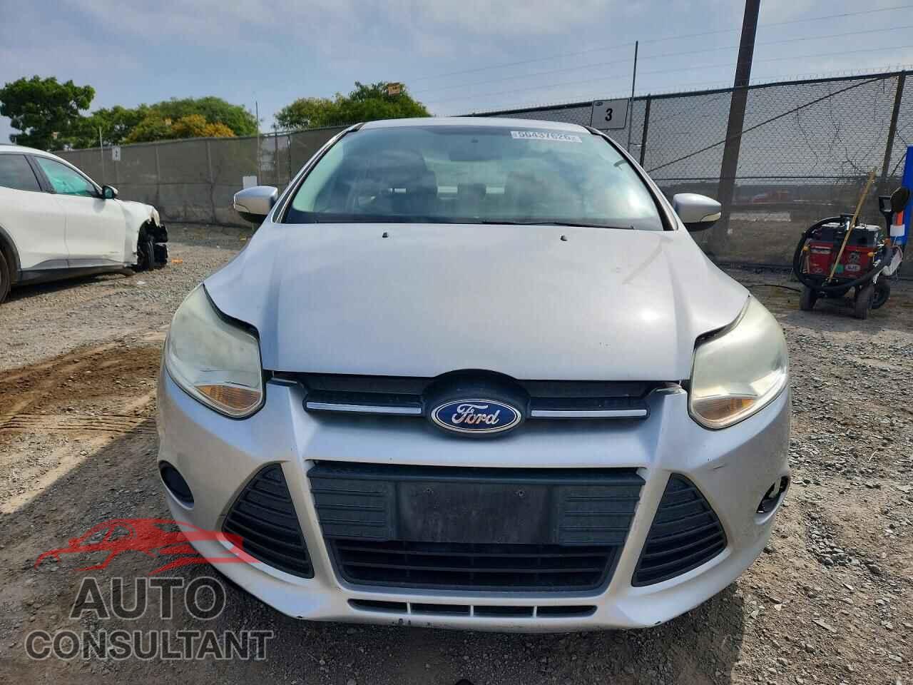 FORD FOCUS 2013 - 1FADP3F28DL373398