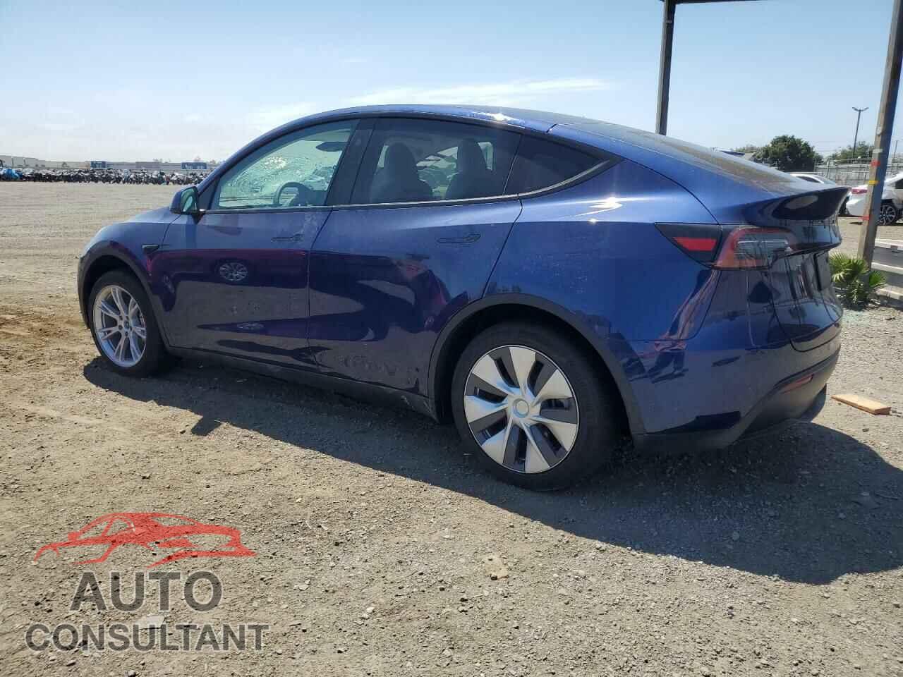 TESLA MODEL Y 2024 - 7SAYGDEE1RF006756