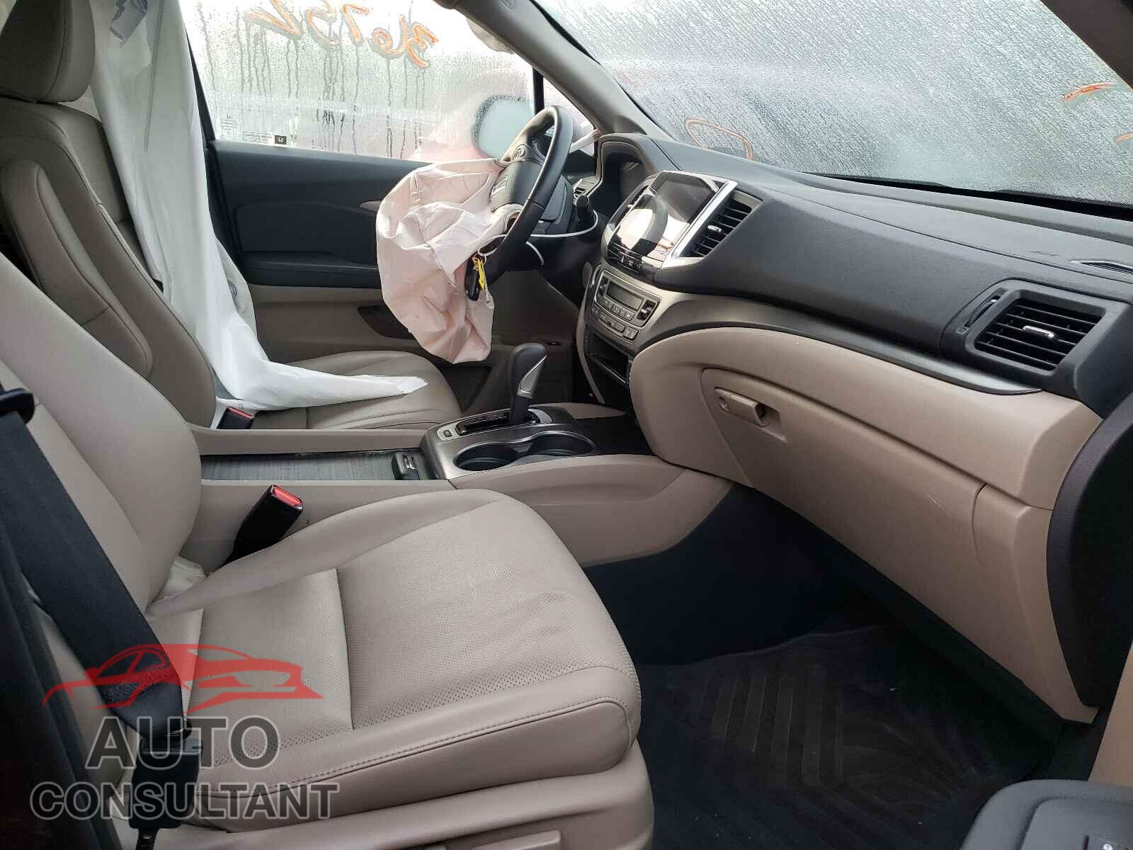 HONDA RIDGELINE 2017 - 5FPYK2F67HB008170