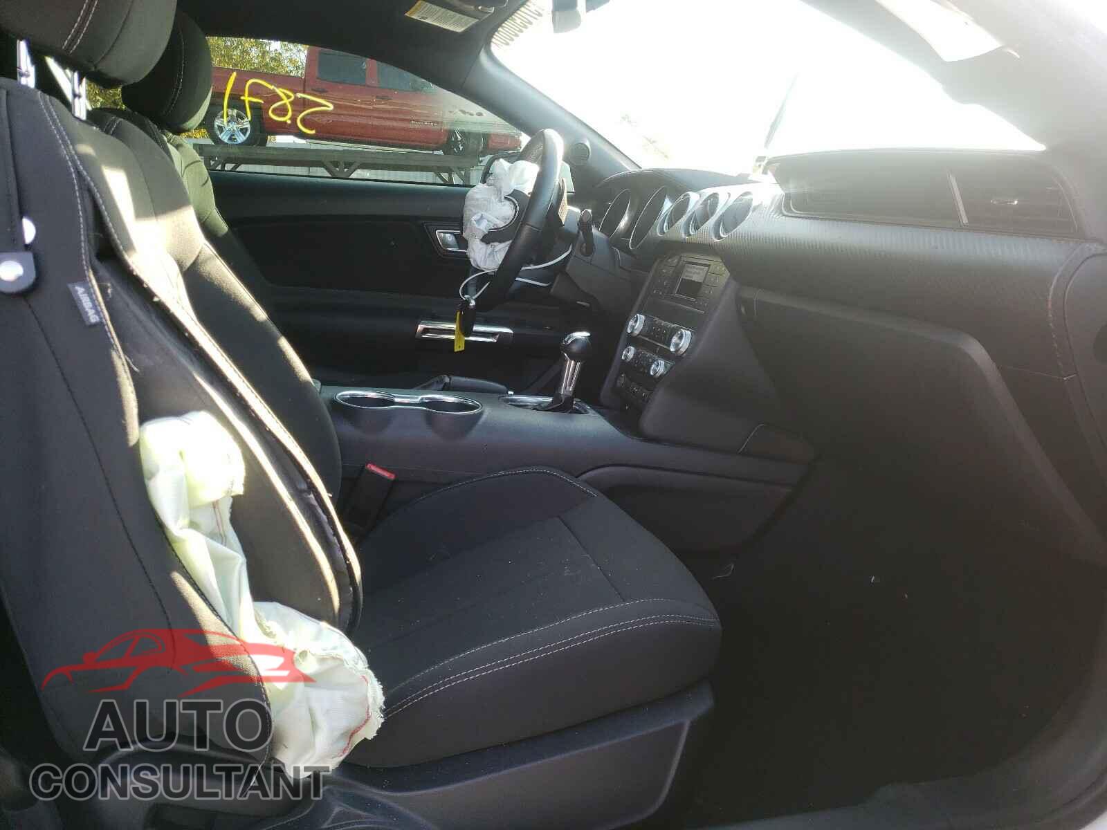 FORD MUSTANG 2020 - 1FA6P8TH8L5133866
