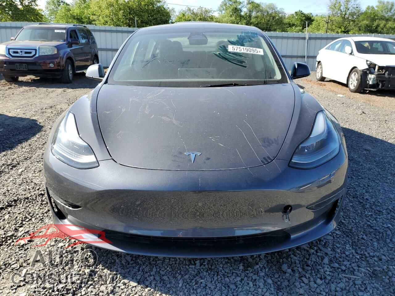 TESLA MODEL 3 2023 - 5YJ3E1EAXPF664307