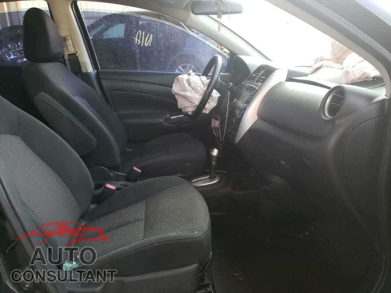 NISSAN VERSA 2017 - 3N1CN7AP4HL858527