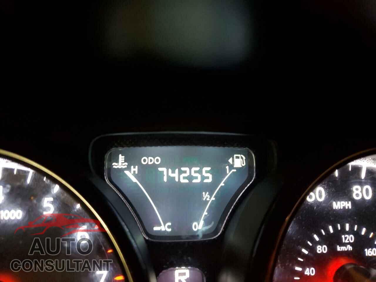 NISSAN VERSA 2018 - 3N1CN7AP7JL864635