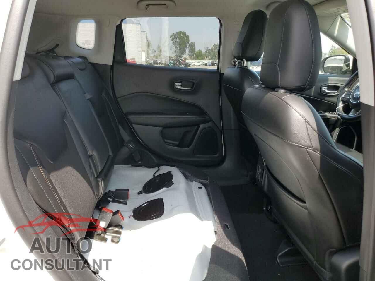 JEEP COMPASS 2020 - 3C4NJDBB8LT192591