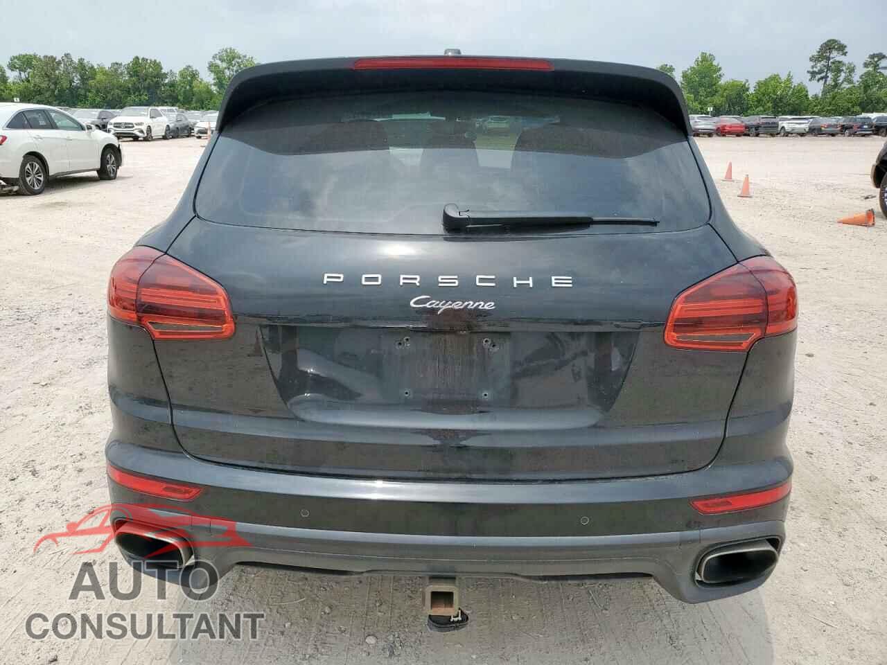 PORSCHE CAYENNE 2017 - WP1AA2A23HKA85783