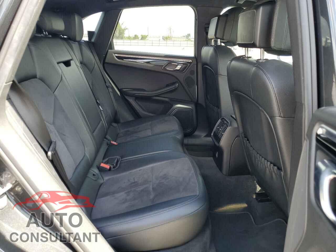 PORSCHE MACAN 2017 - WP1AA2A59HLB82166