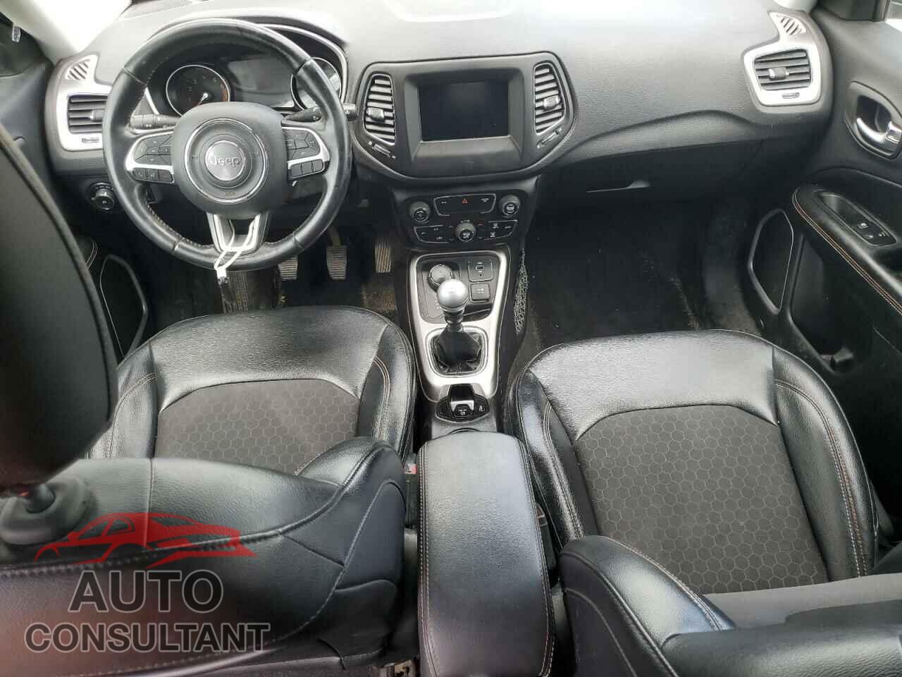JEEP COMPASS 2017 - 3C4NJDBB4HT664762