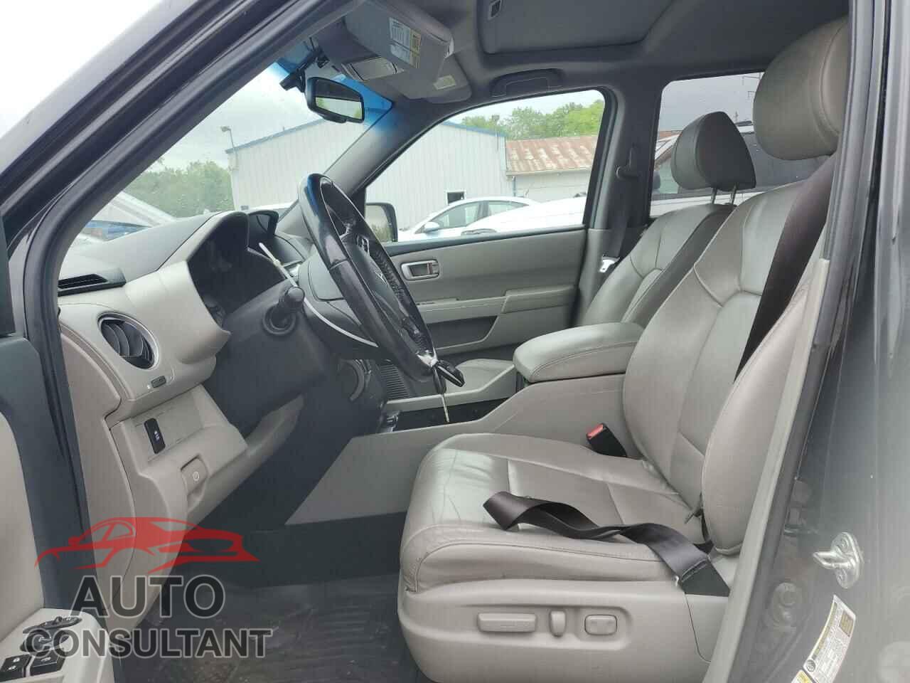 HONDA PILOT 2013 - 5FNYF4H56DB062583