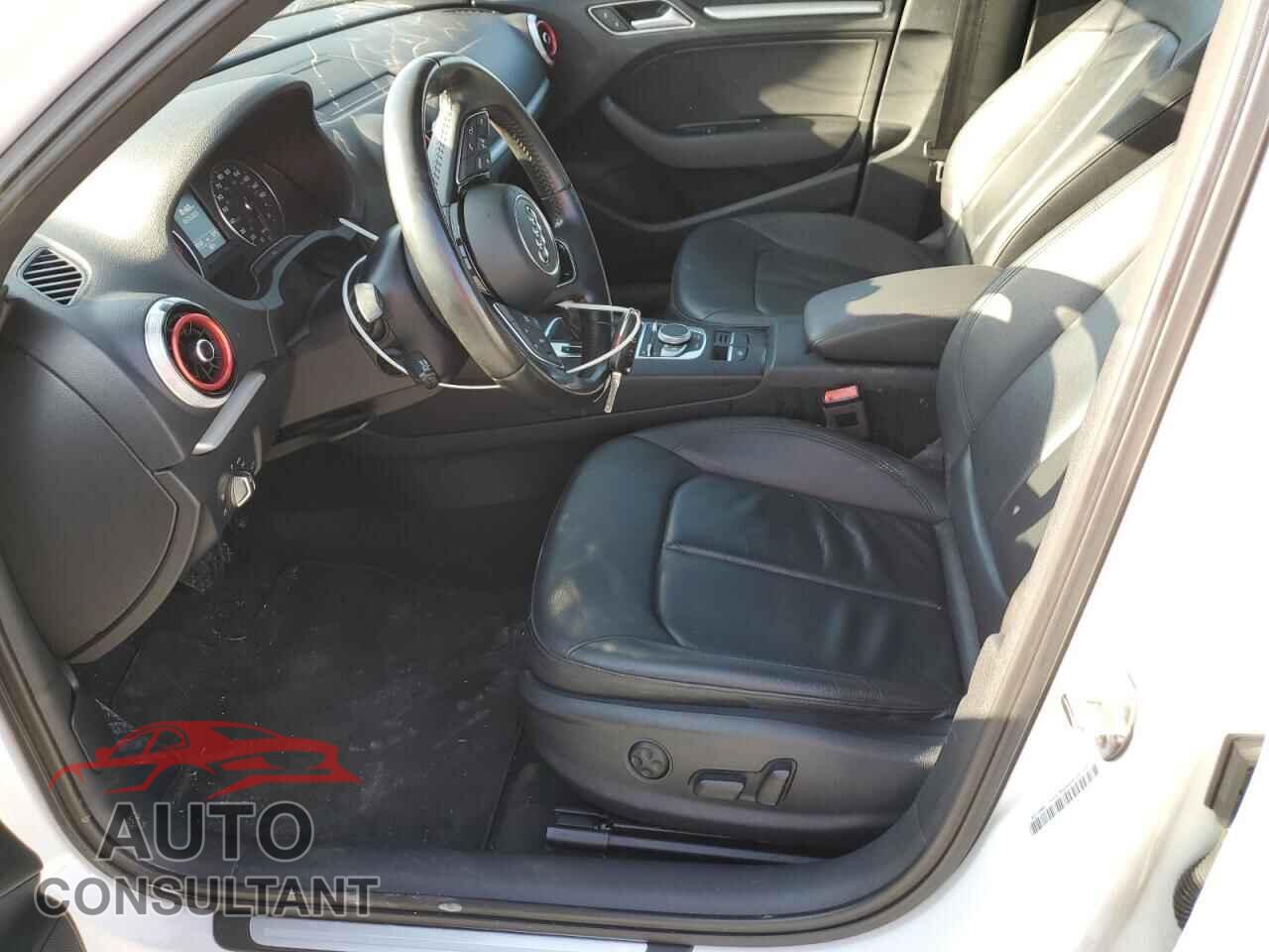 AUDI A3 2017 - WAUAUGFF2H1052164