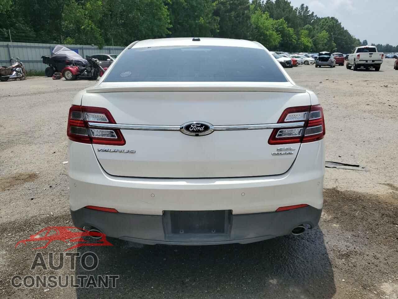 FORD TAURUS 2013 - 1FAHP2E82DG194722