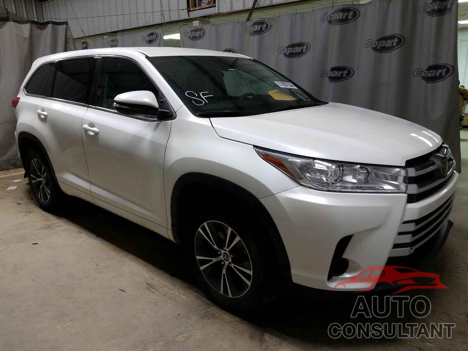 TOYOTA HIGHLANDER 2018 - 5TDZARFH2JS033845