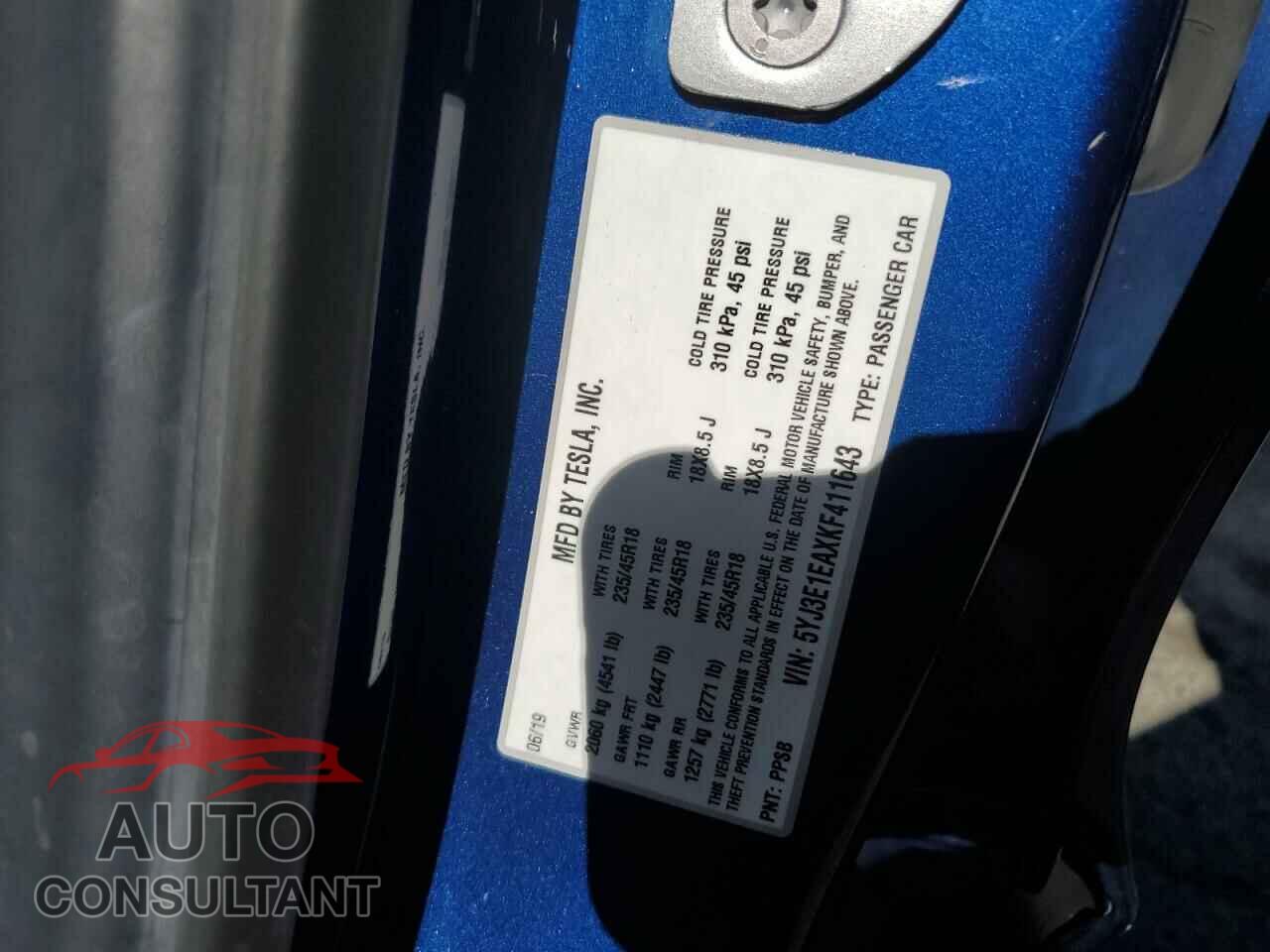 TESLA MODEL 3 2019 - 5YJ3E1EAXKF411643