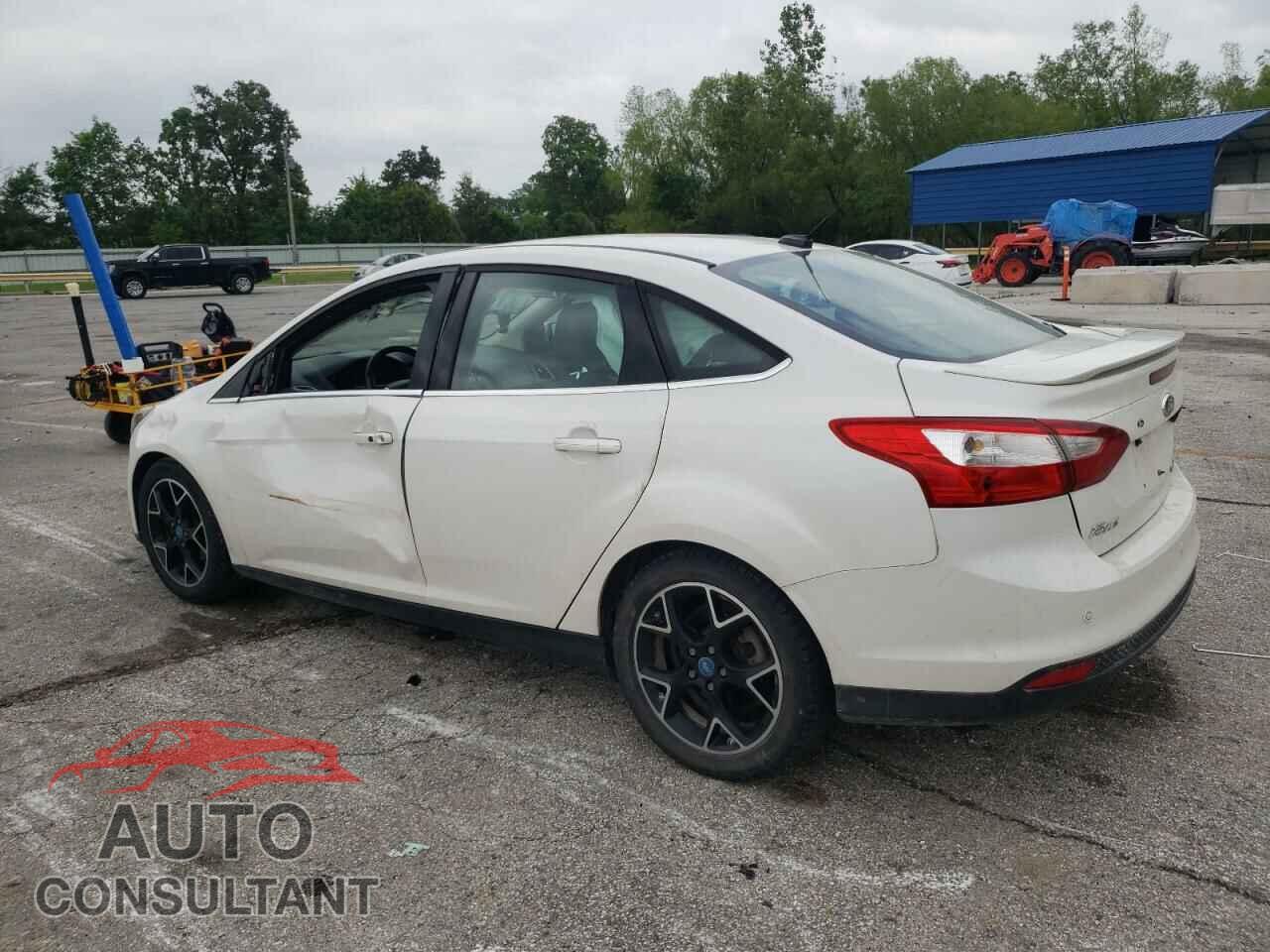FORD FOCUS 2012 - 1FAHP3J27CL235679
