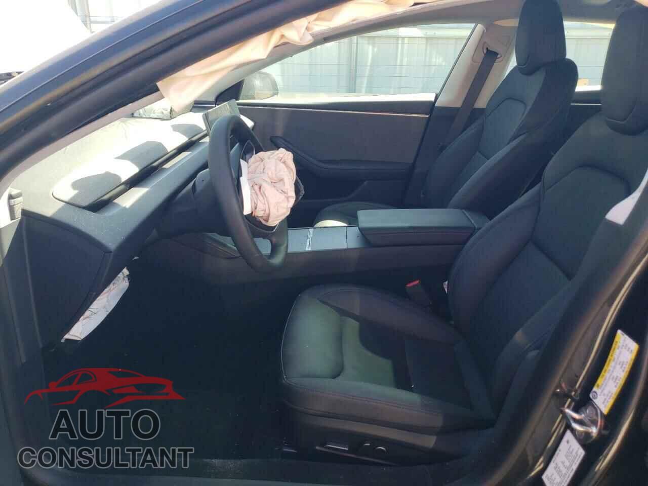 TESLA MODEL 3 2024 - 5YJ3E1EA8RF743008