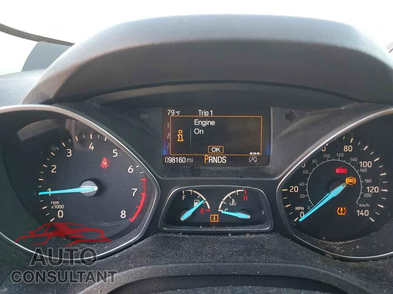 FORD ESCAPE 2017 - 1FMCU0GD8HUC73181