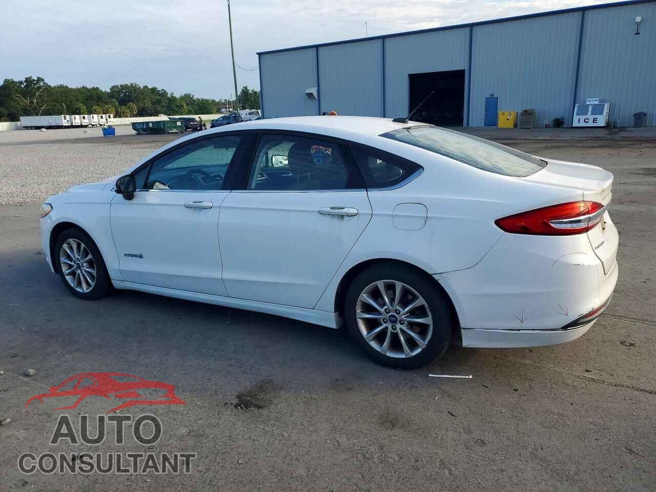 FORD FUSION 2017 - 3FA6P0LU2HR223467