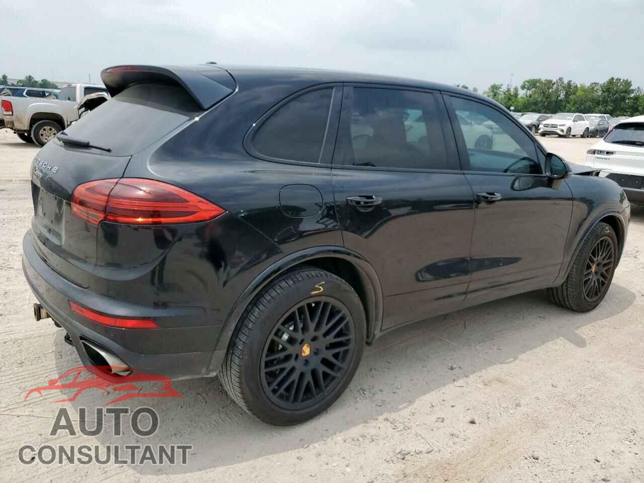 PORSCHE CAYENNE 2017 - WP1AA2A23HKA85783