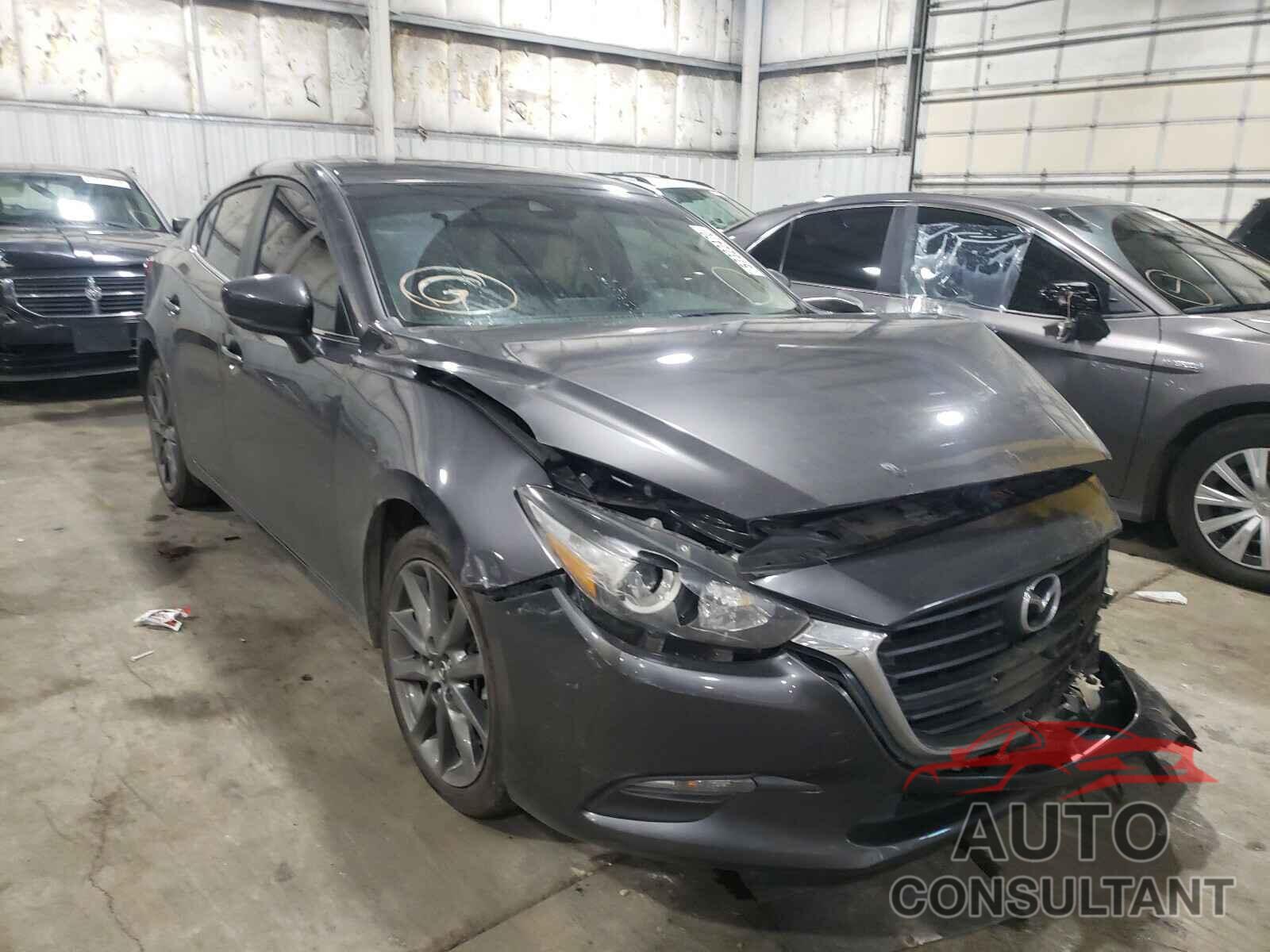 MAZDA 3 2018 - 3MZBN1V35JM272249