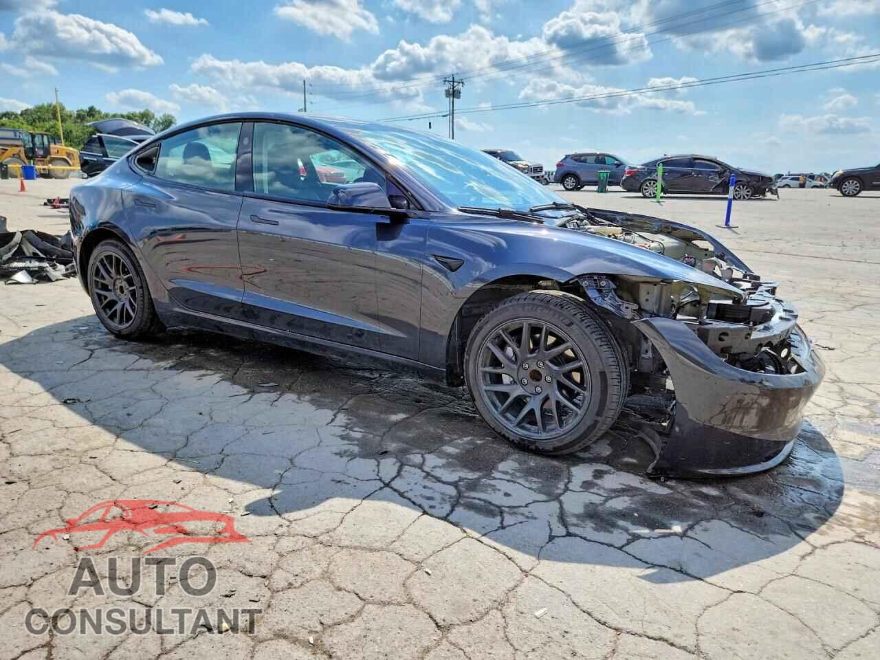 TESLA MODEL 3 2024 - 5YJ3E1EA0RF826528