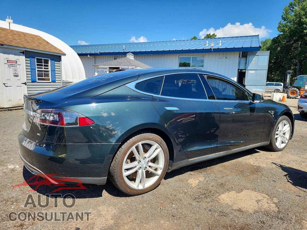 TESLA MODEL S 2013 - 5YJSA1DN5DFP09094