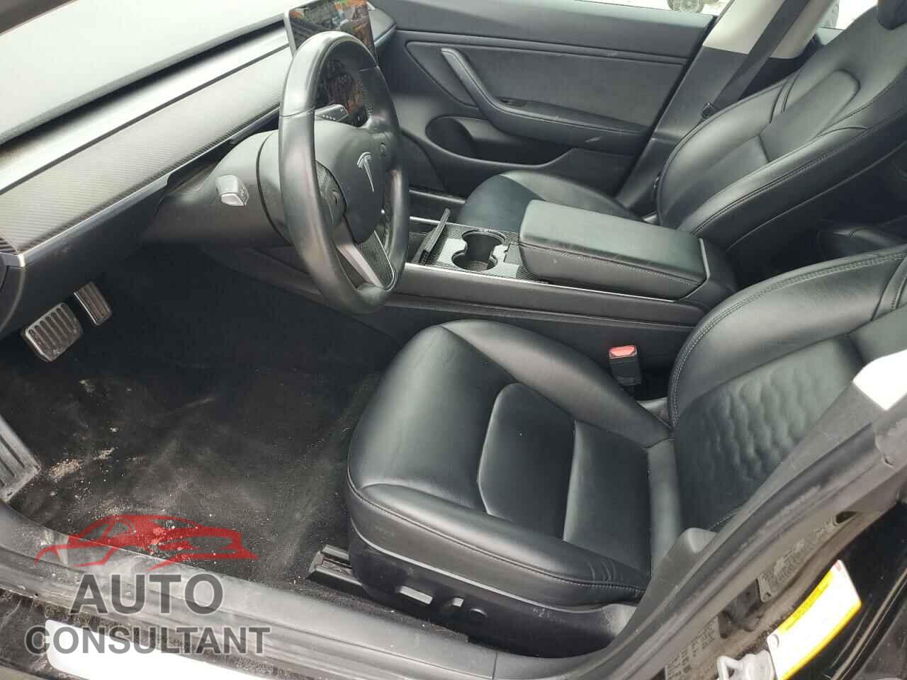 TESLA MODEL 3 2019 - 5YJ3E1EA5KF305861