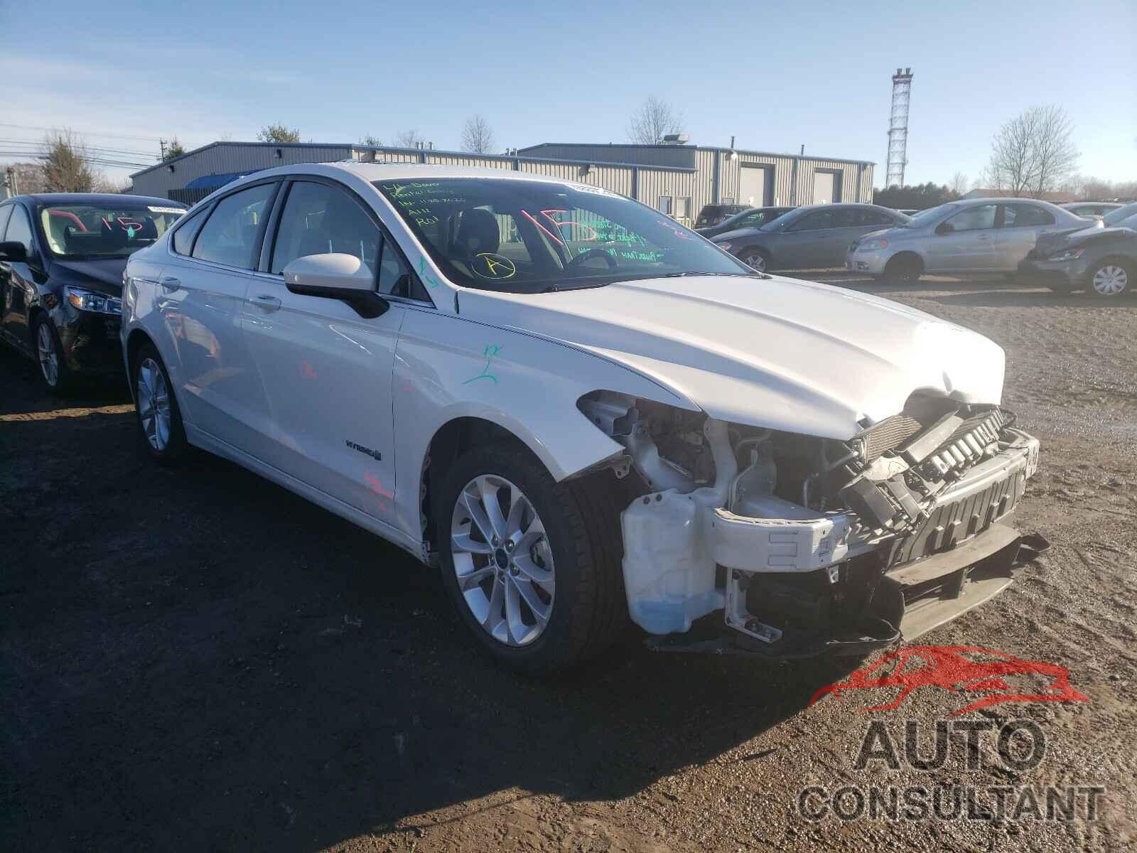 FORD FUSION 2019 - 3FA6P0LU3KR101756