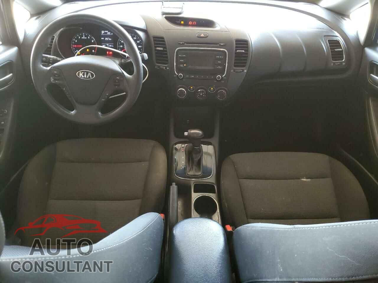 KIA FORTE 2017 - 3KPFK4A76HE018691