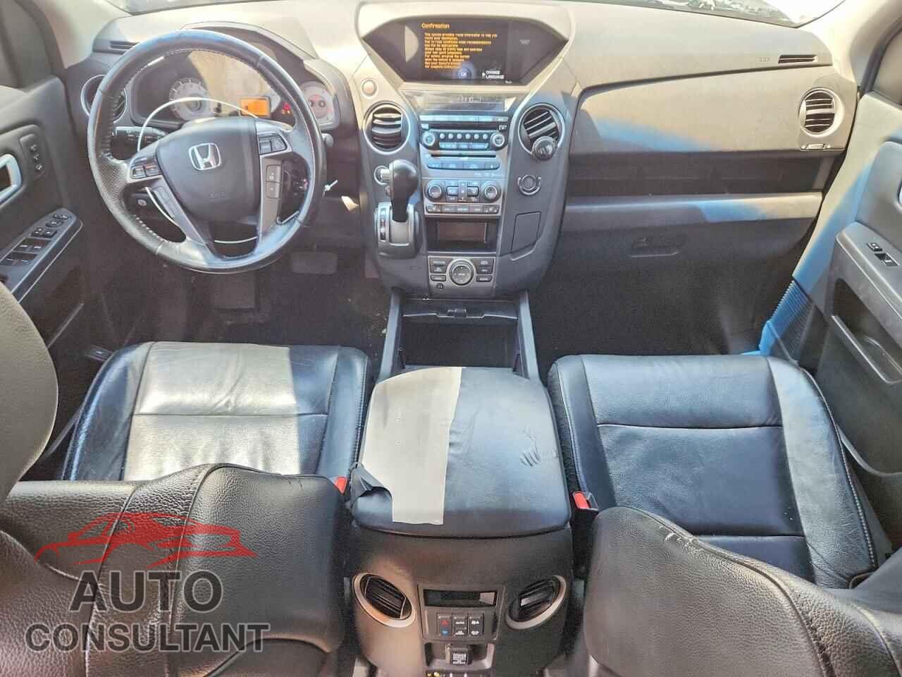 HONDA PILOT 2012 - 5FNYF4H9XCB010326
