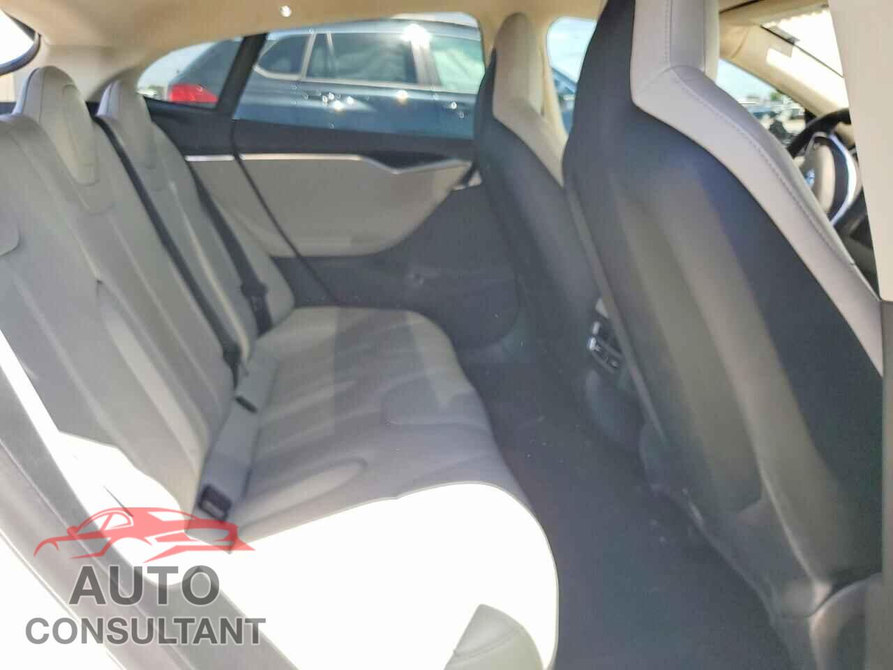 TESLA MODEL S 2013 - 5YJSA1CN7DFP24732