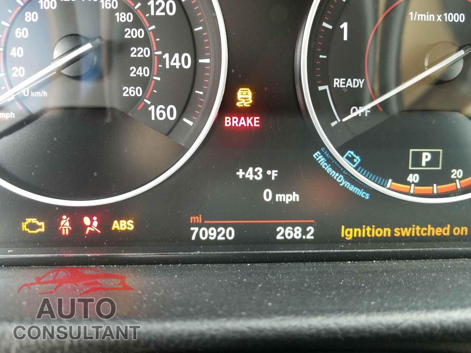 BMW 3 SERIES 2016 - WBA8E9G53GNU30464